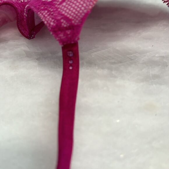 VICTORIA'S SECRET Biofit 34B pink lace bra - Picture 7 of 9